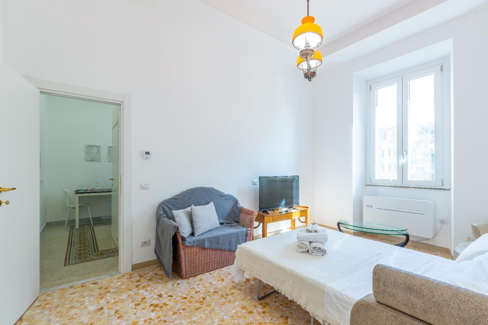 Aqua Claudia And Anio Novus Apartments Rome Exterior photo